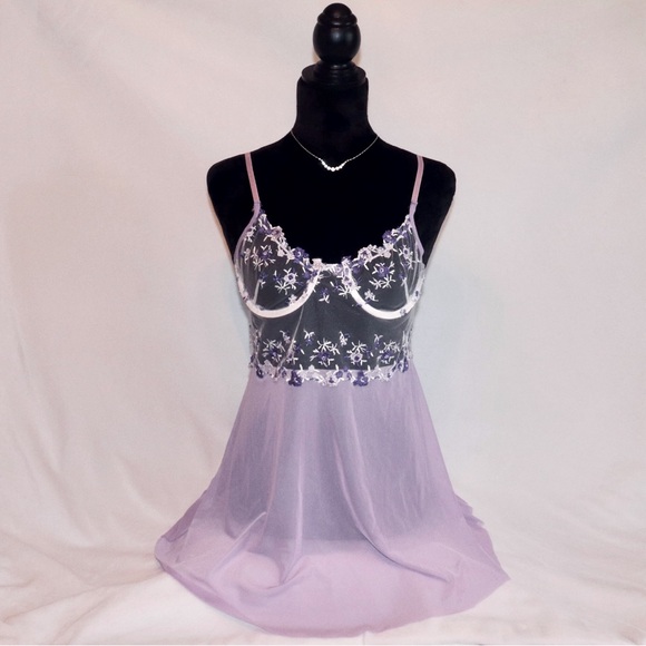 2 Piece Lavender Lingerie - Picture 1 of 4